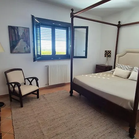 Del Carrubo A Due Passi Dal Mare Di Cefalu וילה Collesano