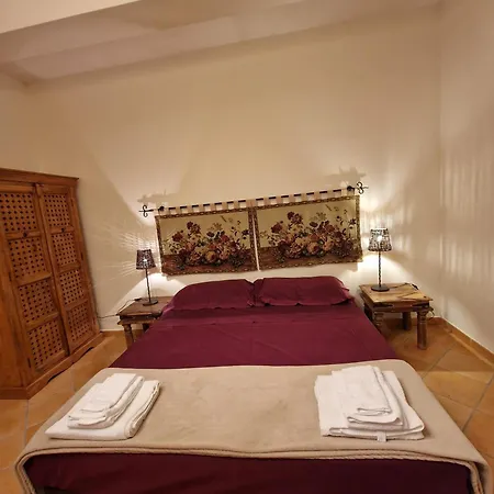 Del Carrubo A Due Passi Dal Mare Di Cefalu * Collesano