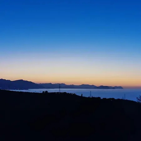 Del Carrubo A Due Passi Dal Mare Di Cefalu Collesano