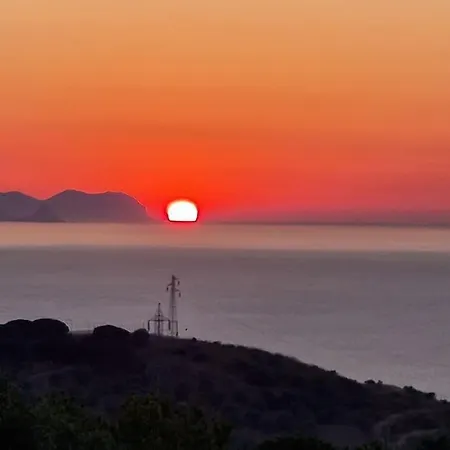 Del Carrubo A Due Passi Dal Mare Di Cefalu * Collesano
