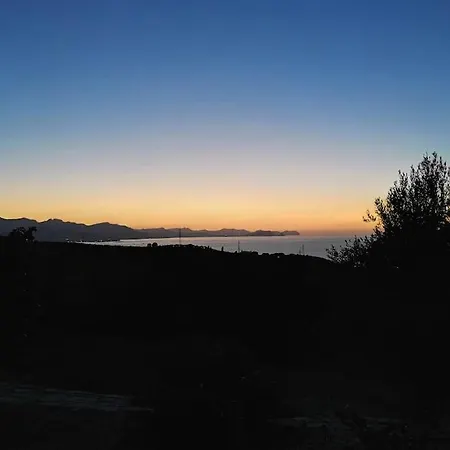 Del Carrubo A Due Passi Dal Mare Di Cefalu Collesano