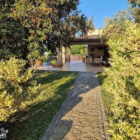 Del Carrubo A Due Passi Dal Mare Di Cefalu 빌라
