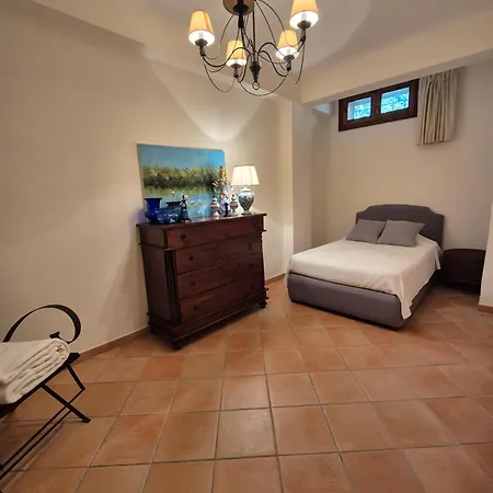 Del Carrubo A Due Passi Dal Mare Di Cefalu *